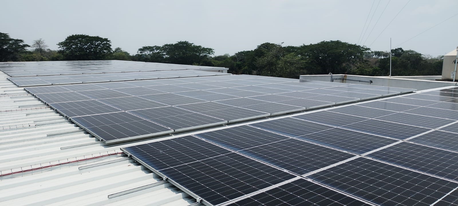 Instalación fotovoltaica industrial desarrollada por RWT Energy